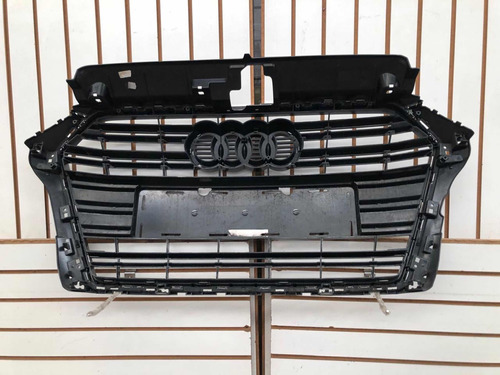 Parrilla Audi A3 2017-2020 Original C/detalle Foto 5