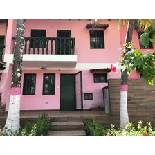 Townhouse Recien Remodelado Para La Venta, Cerca De Playa El Cardón En Margarita. Cahp. 24-2287