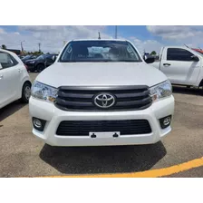 Toyota Hilux Bajita 2023