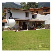 Hermosa Y Muy Acogedora Casa En La Pedregosa Alta