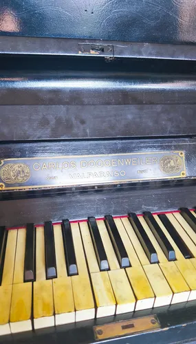 Tercera imagen para búsqueda de pianos de pared usados