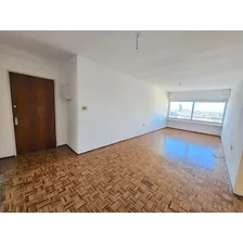 Apartamento En Alquiler 2 Dormitorios Y Servicio Garage Centro