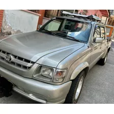 Toyota Hilux 2005 2.4 Et