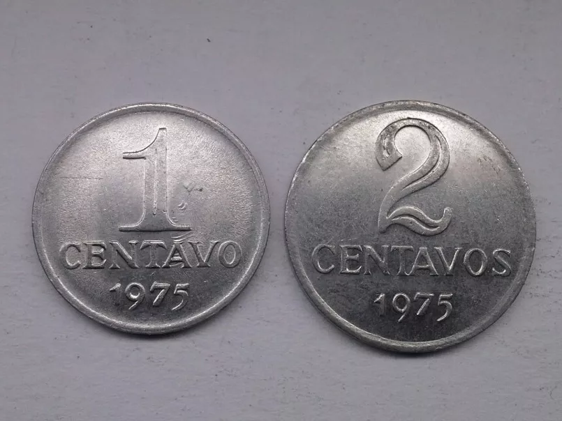 Lote 2 Moedas Brasil 1 E 2 Centavos 1975 Aço Inox