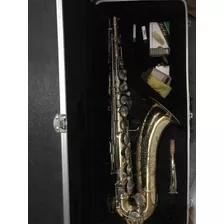 Saxofón Tenor Conn 1969