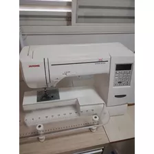 Máquina De Costura Eletrônica 8200qcp - Janome Cor Branco