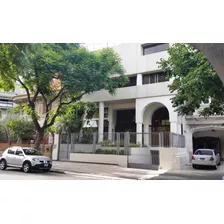 Casa De 900 M2 Cub. S.s.,pb Y 3 Pisos, 5 Coch. Piscina. Barrio Parque - Palermo - Venta
