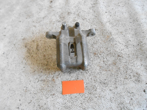 Porta Balatas Caliper Derecho Trasero Honda Crv 4x2 12-16   Foto 5