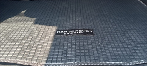 Tapete Protector Baul Range Rover Evoque En Pvc Square Foto 5