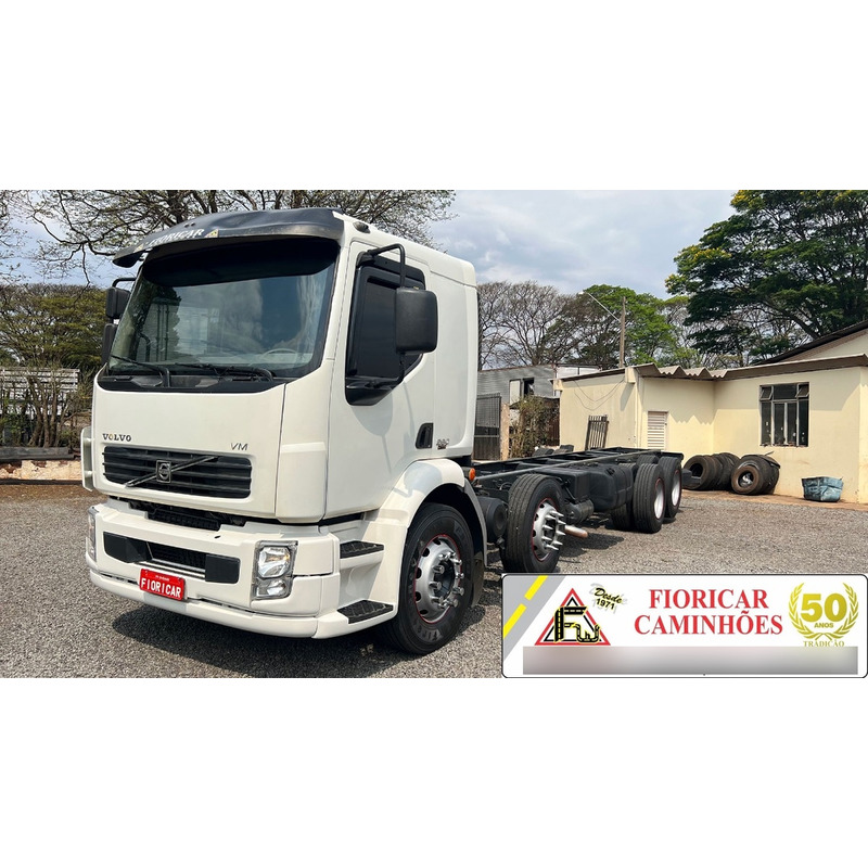 VOLVO VM 260  Caminhão de madeira, Corsa rebaixado, Caminhão arqueado