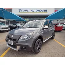 Renault Sandero 1.6 Stepway 8v Flex 4p Manual 2013