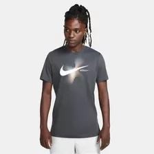 Camiseta Nike Sportswear 6mo Swoosh Masculina