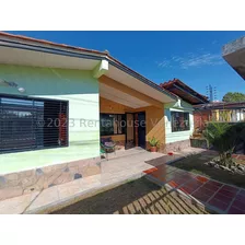 24-13391 Hermosa Casa En Venta, Urb. Los Samanes, Maracay Mord