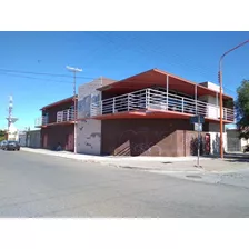 Venta De Gran Local En Esquina Céntrica, Pico Truncado