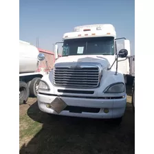 Freightliner Columbia Modelo 2013