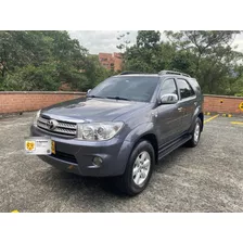 Fortuner 2,7 4x2 Automatica