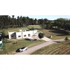 Casa Moderna A La Venta En Club De Campo La Asuncion Lujan