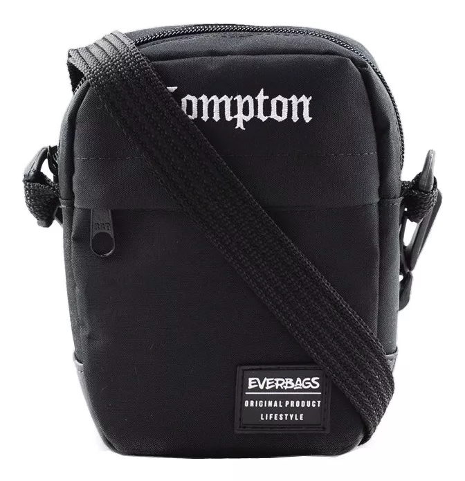 Bolsa Transversal Everbags Shoulder Bag Necessaire Pochete Combate Compton Design Liso De Poliéster Preta Com Alça De Ombro Preta