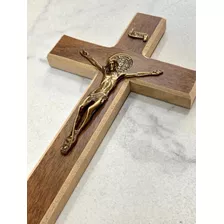 Cruz Crucifixo Parede Porta Madeira E Metal São Bento 30cm