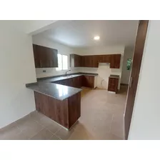 For Sale Villa En Bavaro Punta Cana De 3 Habitaciones Y 2 Parqueos Proyecto Cerrado Seguridad 24 Horas