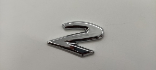 Mazda 2 Emblema  Foto 4