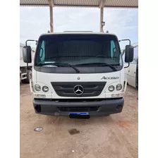 Caminhão Mercedes-benz Accelo 815 Cabine E Carga Seca