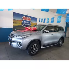 Toyota Hillux Sw4 Srx 2.8 Tdi 2017 Automática 4x4 7 Lugares