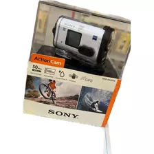 Camera Sony Action Hdr-as200v Com 3 Baterias E Acossorios