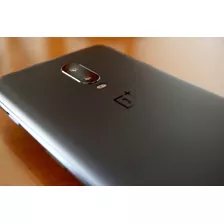 Oneplus 6t (a6013) 128 Gb Mirror Black 8 Gb Ram