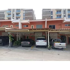 Juan Carlos González. Renta House Carabobo Vende Townhouse Res. Doral Park Urb. Trigal Centro Mls #24-7202 Rah/jcg.