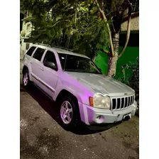 Jeep Grand Cherokee Límited 4x2 4.7 Lv 8