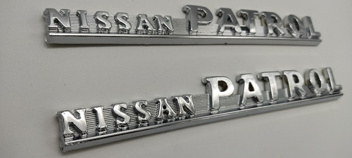 Nissan Patrol G60 Emblemas Laterales  Foto 5