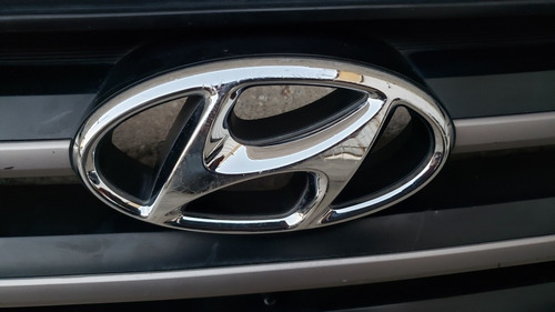 Parrilla Hyundai Tucson Con Emblema  Detalle !!! Foto 3