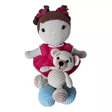 Boneca Cabelo Marrom E Ursinho Em Amigurumi - Crochê