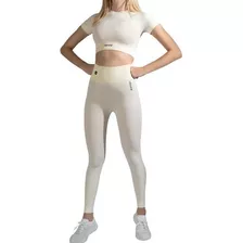 Top Deportivo Mujer Crema