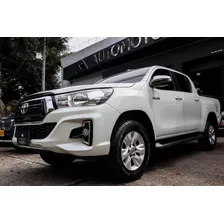 Toyota Hilux Srv 2.8 Aut.sec 4x4 2019 490