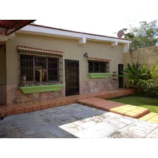 Casa Colinas De Guataparo Con Estilo County Muy Bien Conservada Y Agua De Manantial (kcl)