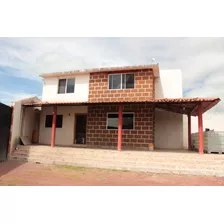 Rancho En Venta En Pie De Gallo, 6 Caballerizas