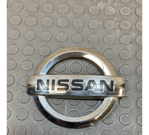 Emblema Nissan Np300 Frontier 2.5 Std 2016/2020  Foto 8