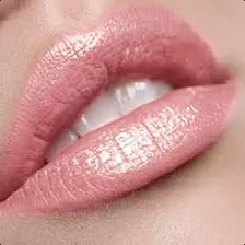 Brillo De Labios Rosa Premium De The Clique | Novia Avergonz