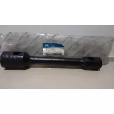 Llave Para Rueda Hyundai Hd65/hd72 (1998/2005) Legitimo