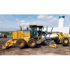 05) Motoconformadora John Deere 772g 2011