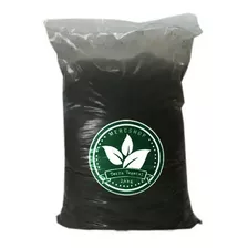 Terra Vegetal Adubada 2,4kg Composto Orgânico