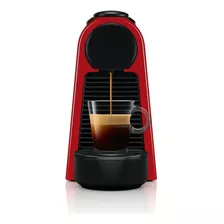 Cafetera Nespresso Essenza Mini Color Rojo