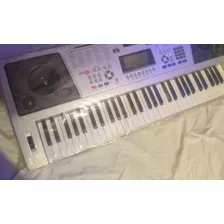 Teclado Musical Marca Nux Más Atril .