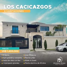 Amplia Y Moderna Casa De 6 Habitaciones En Venta Ubicada En Los Cacicazgos, Distrito Nacional