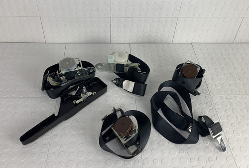Kit 4 Cinturones Nissan Tiida 2007-2017 Foto 4