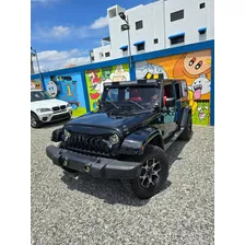 Jeep Wrangler Sahara Unlimited 2015 Clean