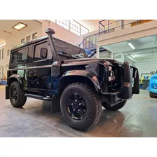 Land Rover Defender 2012