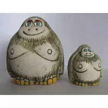 576 - Casal De Gorilas Em Cerâmica, Medindo 20 E 12 Cm De Al